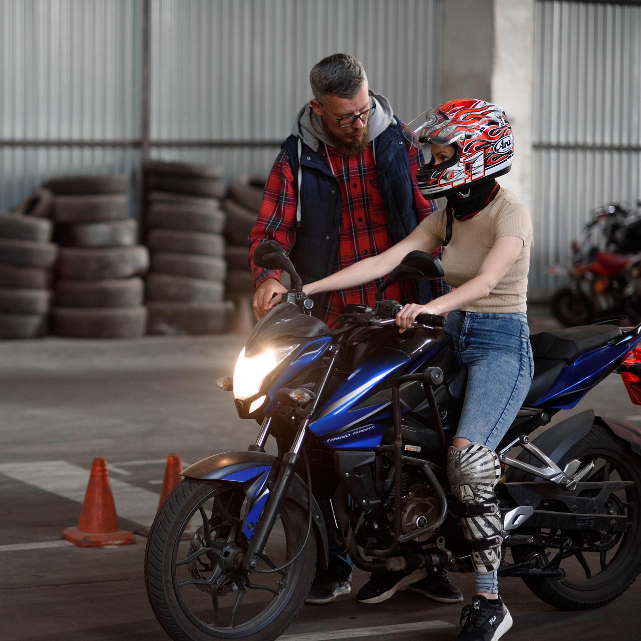 8A监理英才app详情下载教程