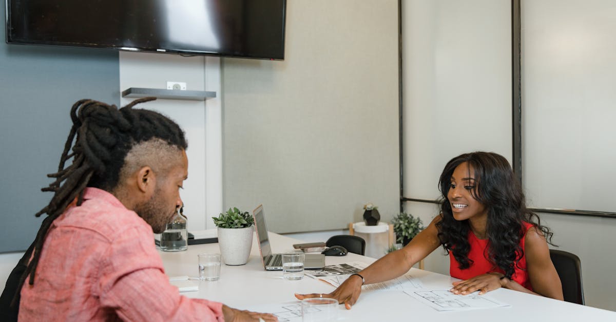 对于有意义的技术支持行为，游戏公司应该如何奖励？